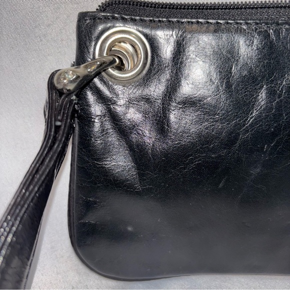 Sophia Visconti Black Distressed Genuine Leather Wristlet Clutch Wallet Purse - Picture 3 of 7